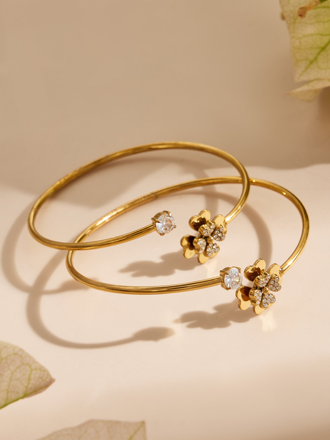 Lumi Clover Open Bangle