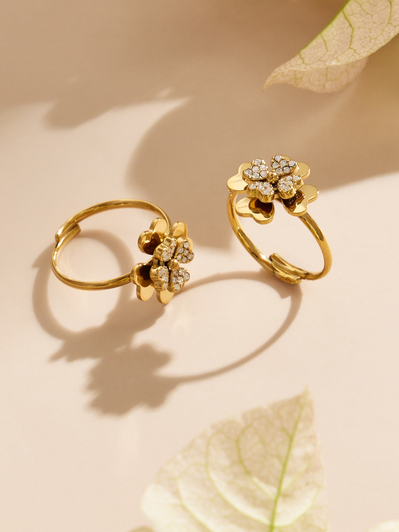 Lumi Clover Open Bangle