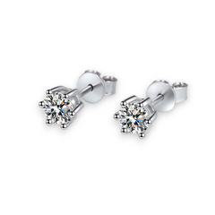 6-Prong Round Stud Earrings