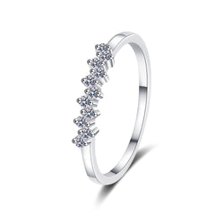 Classic Refine Round Moissanite Ring