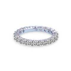 Round Brilliant Moissanite Stackable Band