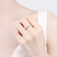 Round Moissanite Twisted Rope Stackable Band