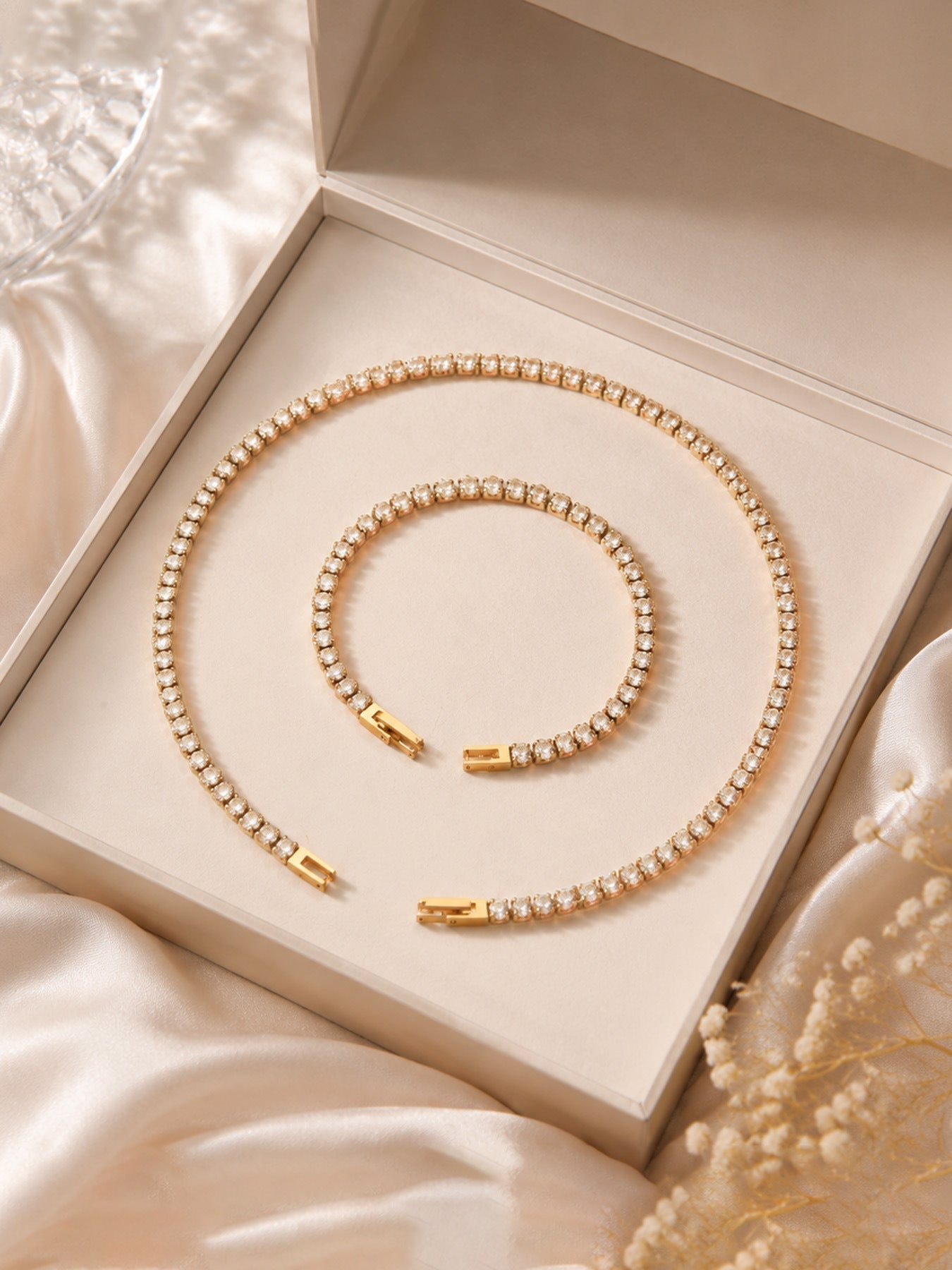 Elegant Classic Tennis Necklace