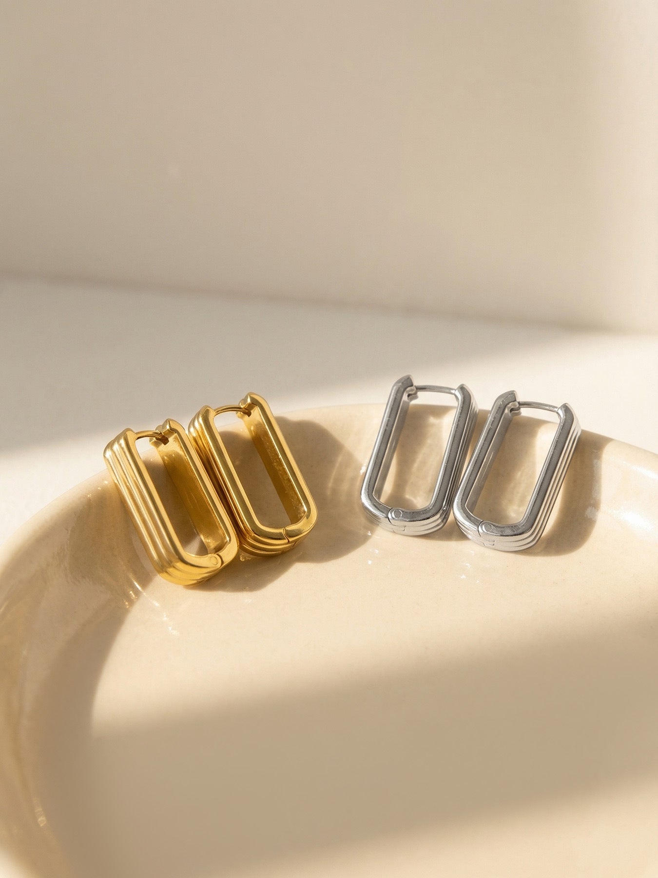 Ribbon Tier Rectangle Hoop Earrings