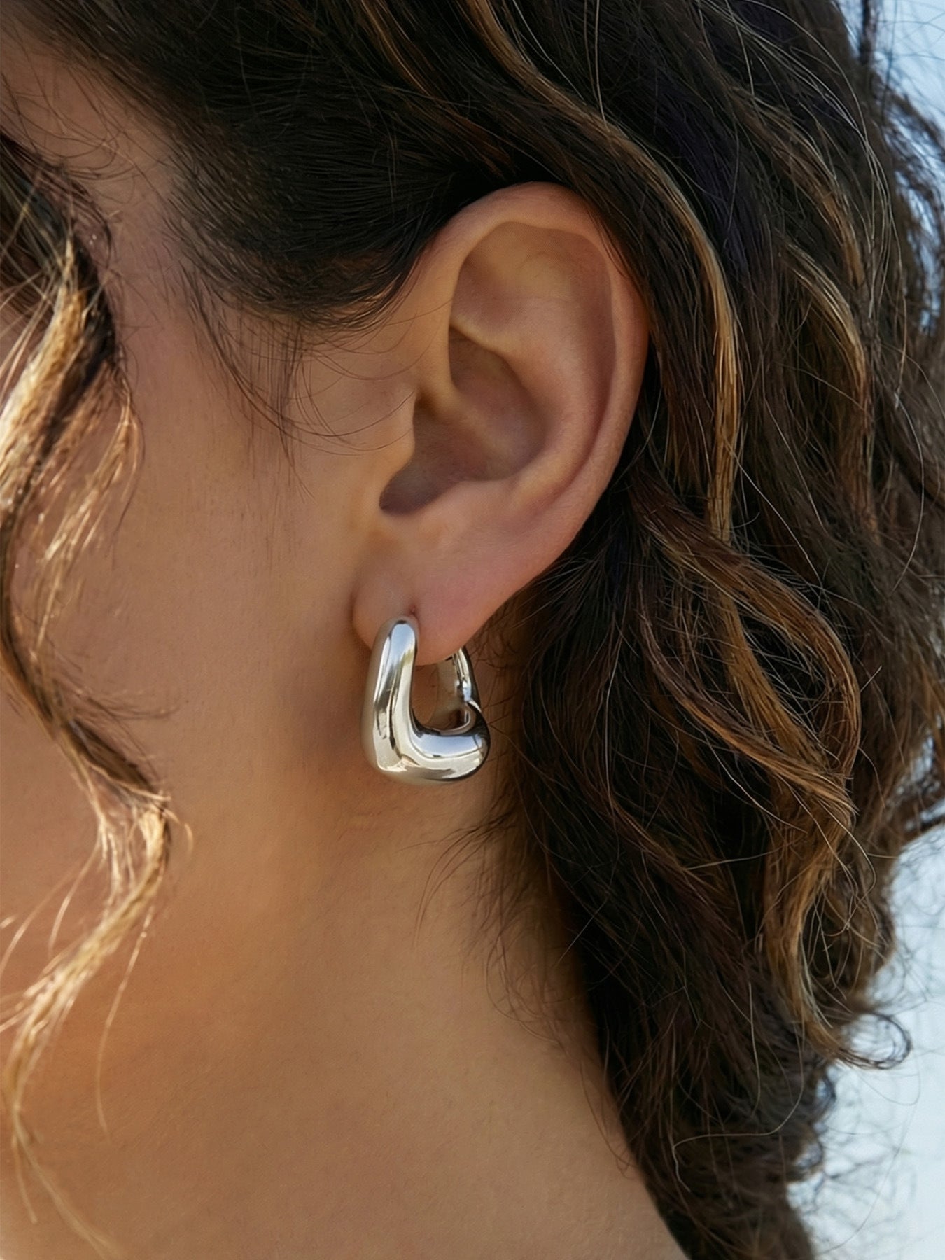 Pebble Curve Irregular Hoop Earrings