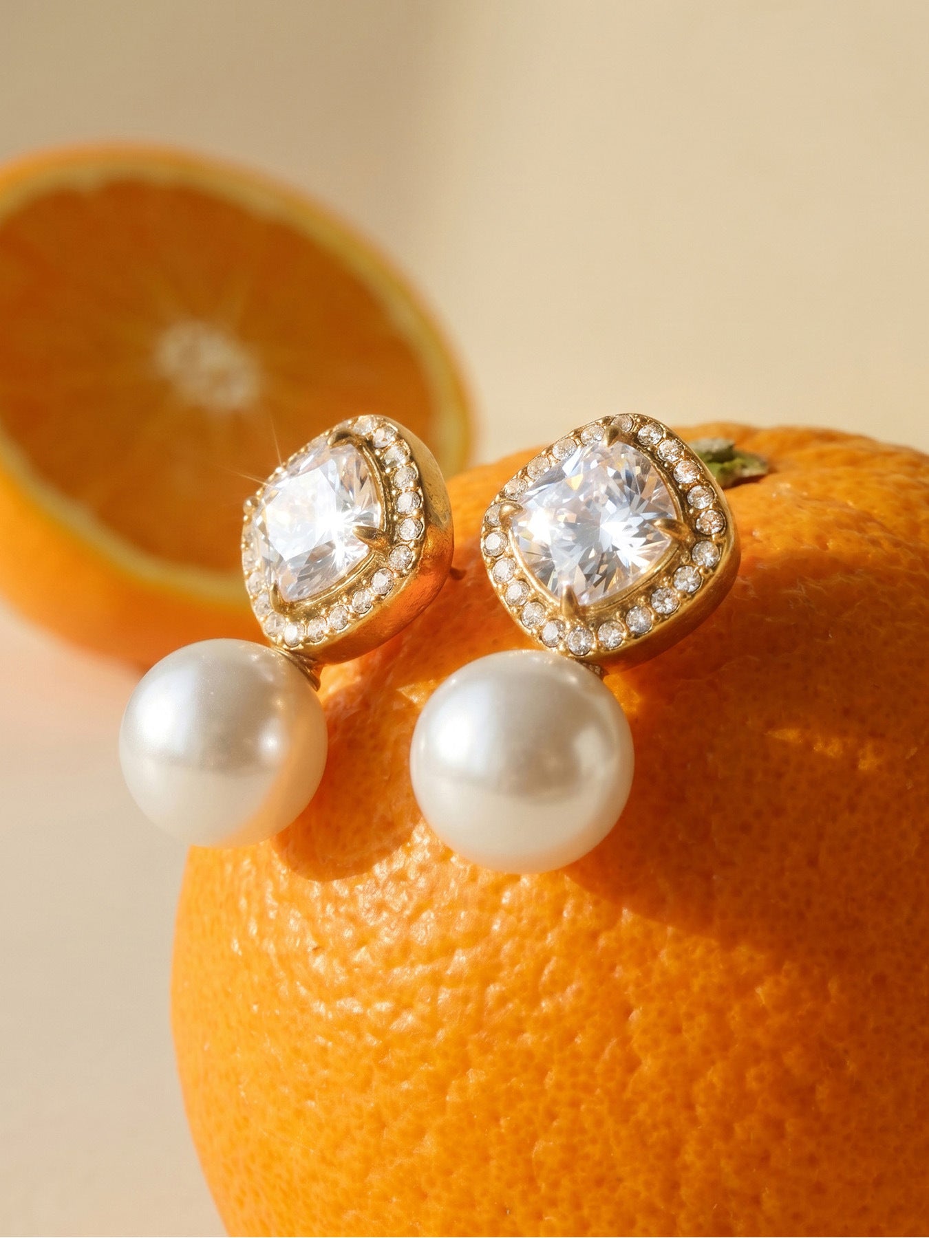 Cushion Frame Pearl Earrings