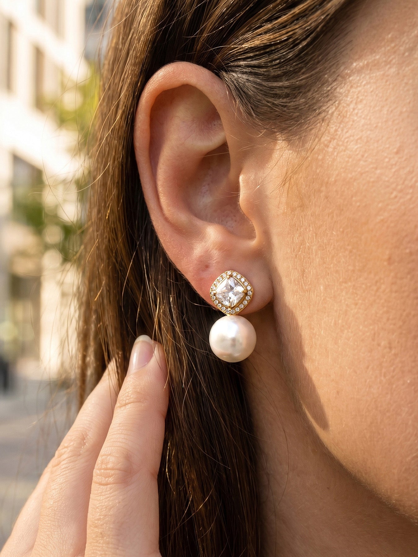 Cushion Frame Pearl Earrings