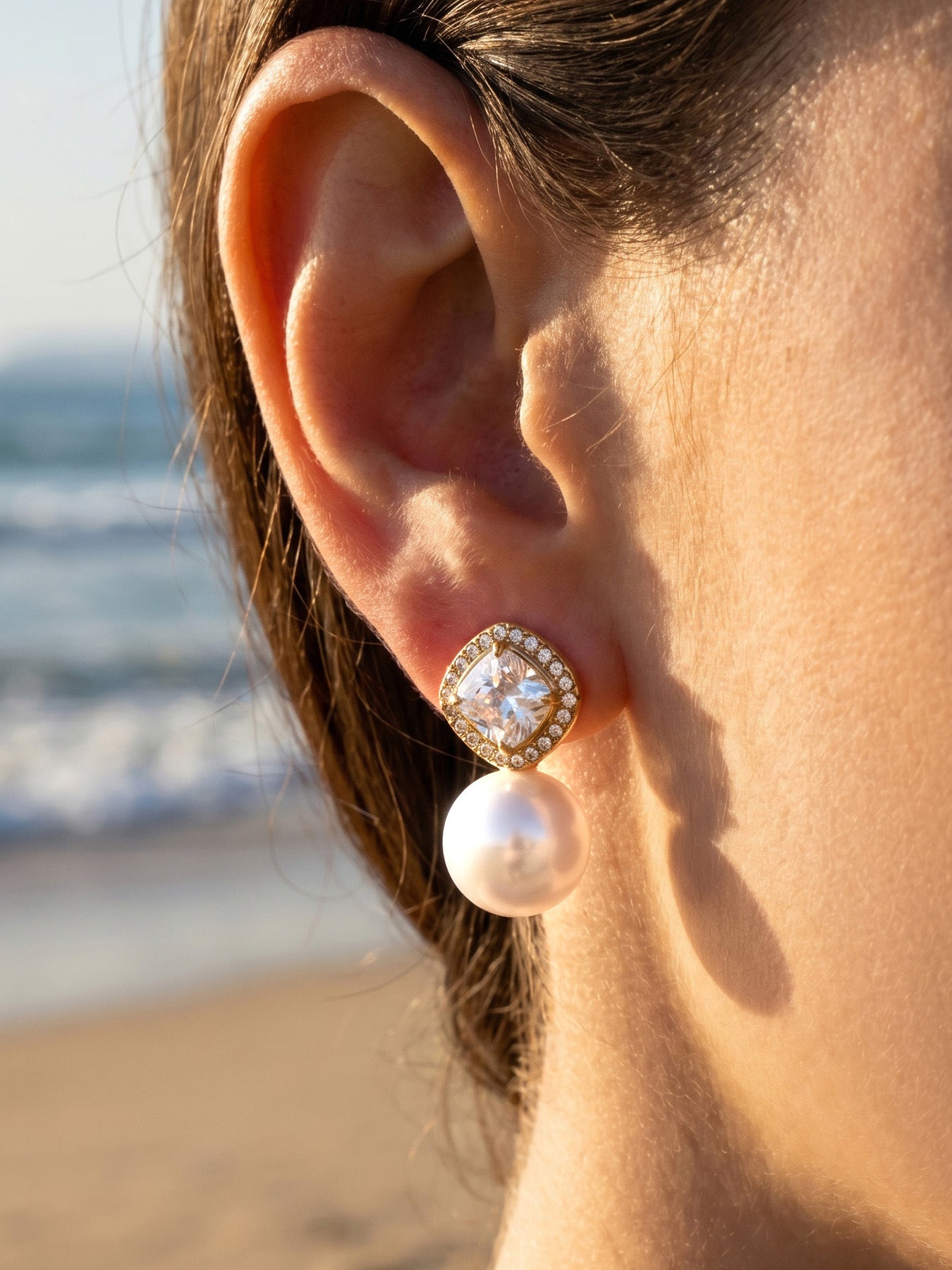 Cushion Frame Pearl Earrings