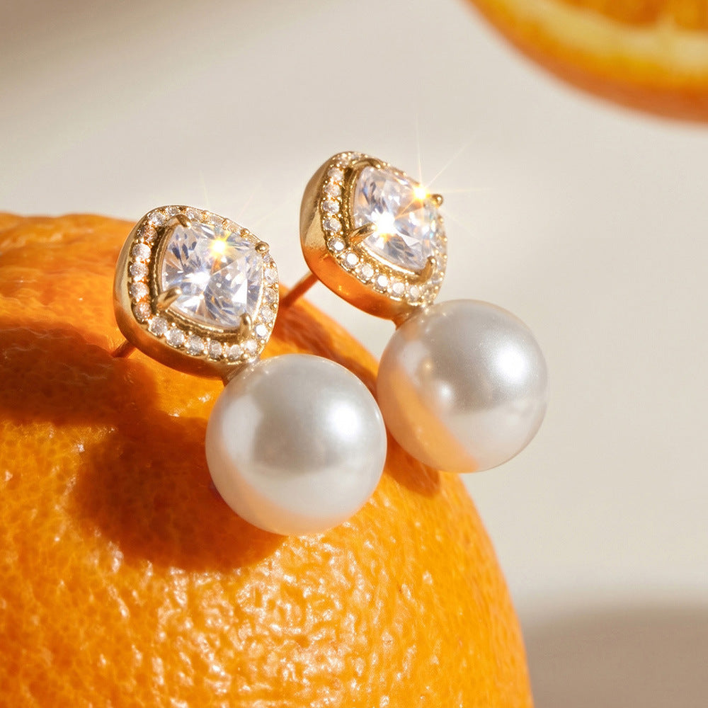 Cushion Frame Pearl Earrings