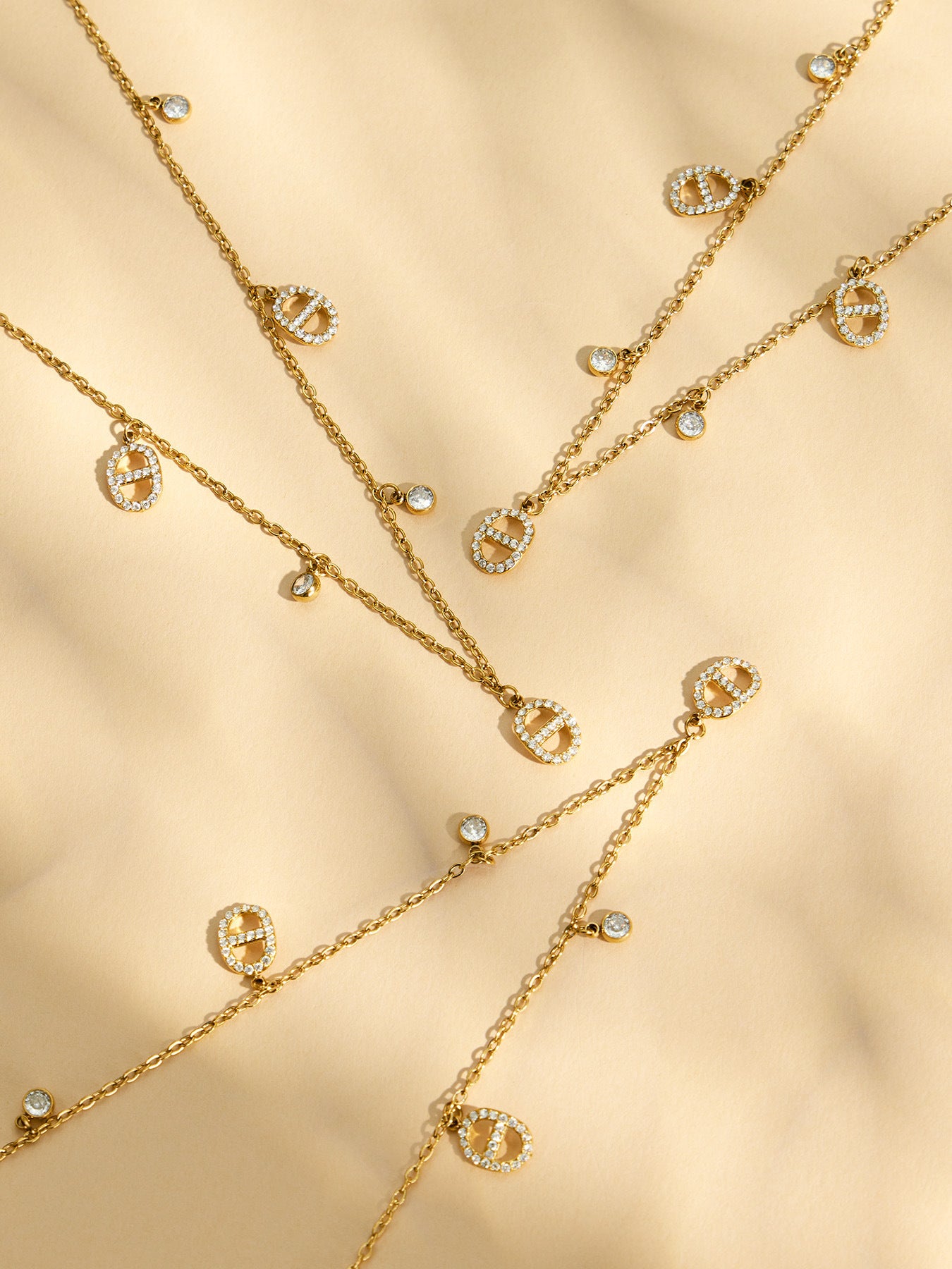 Dainty Oval Necklace