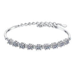 Shiny Linkage Round Moissanite Bracelet