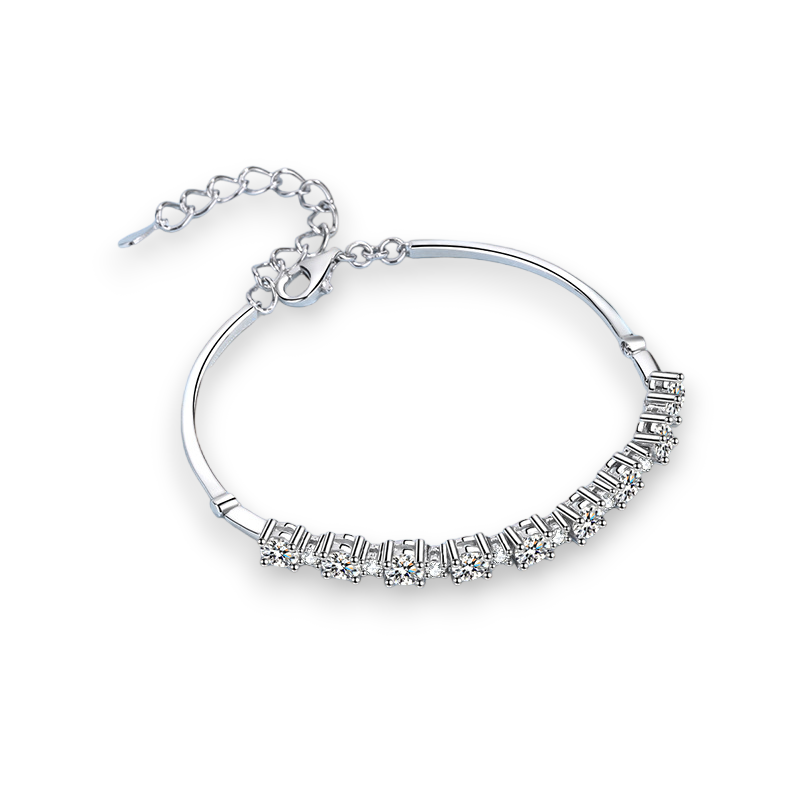 Shiny Linkage Round Moissanite Bracelet